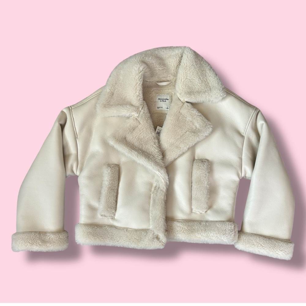 Abercrombie Fitch Women's Oversized Short Sherpa Lined Vegan Leather Size S